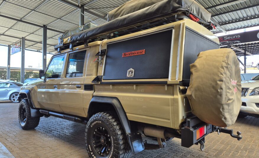 Toyota Land Cruiser 70 4.5EFI PICKUP