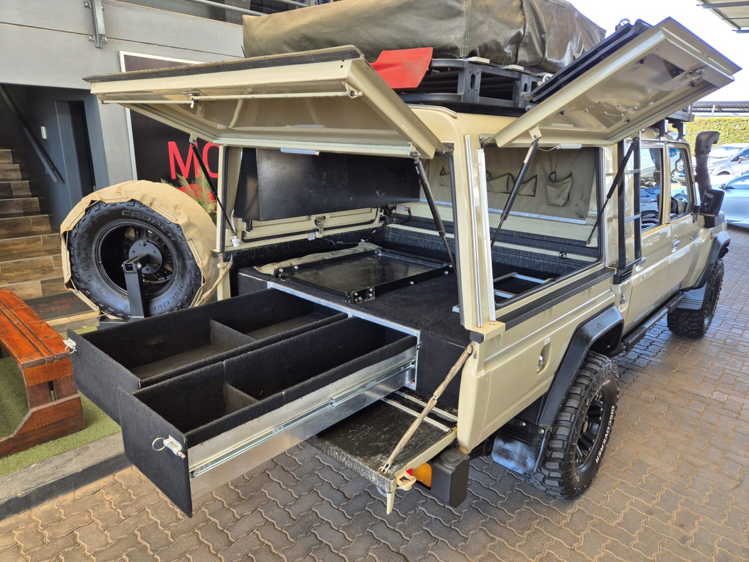 Toyota Land Cruiser 70 4.5EFI PICKUP