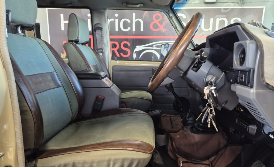 Toyota Land Cruiser 70 4.5EFI PICKUP
