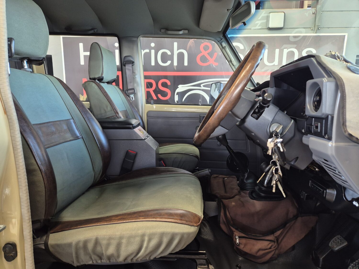 Toyota Land Cruiser 70 4.5EFI PICKUP
