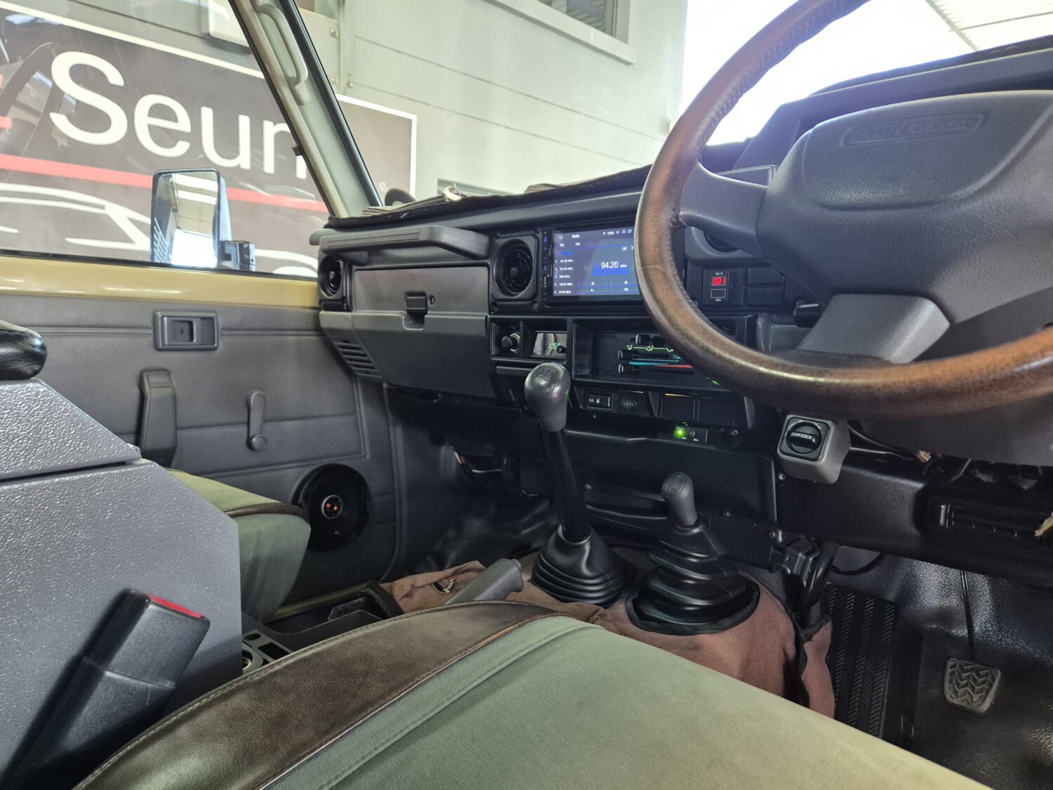 Toyota Land Cruiser 70 4.5EFI PICKUP