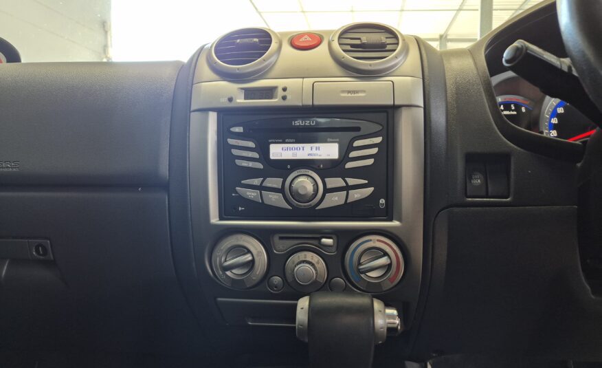 Isuzu KB 300D-Teq Double Cab LX Auto