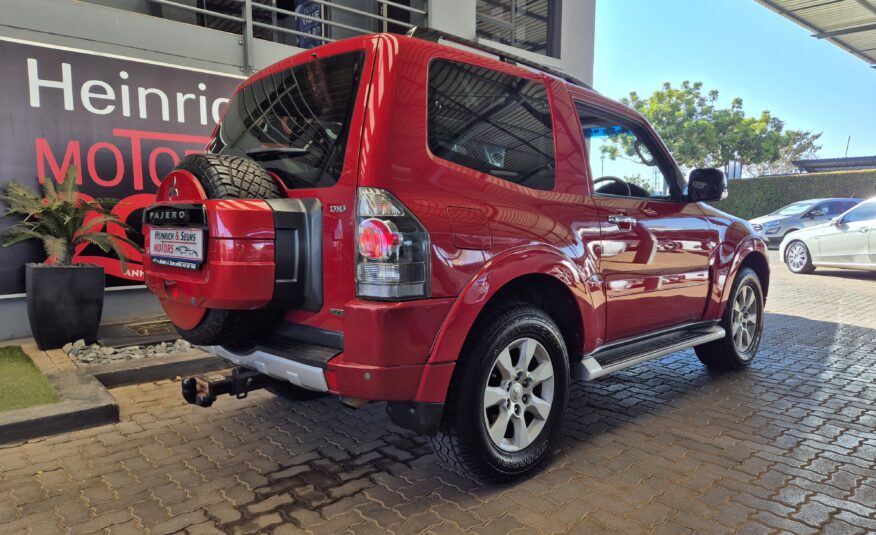 Mitsubishi Pajero 3-Door 3.2DI-D GLS