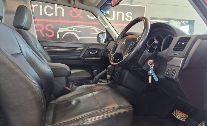Mitsubishi Pajero 3-Door 3.2DI-D GLS