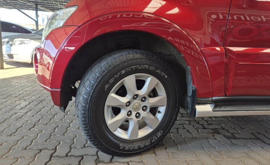 Mitsubishi Pajero 3-Door 3.2DI-D GLS