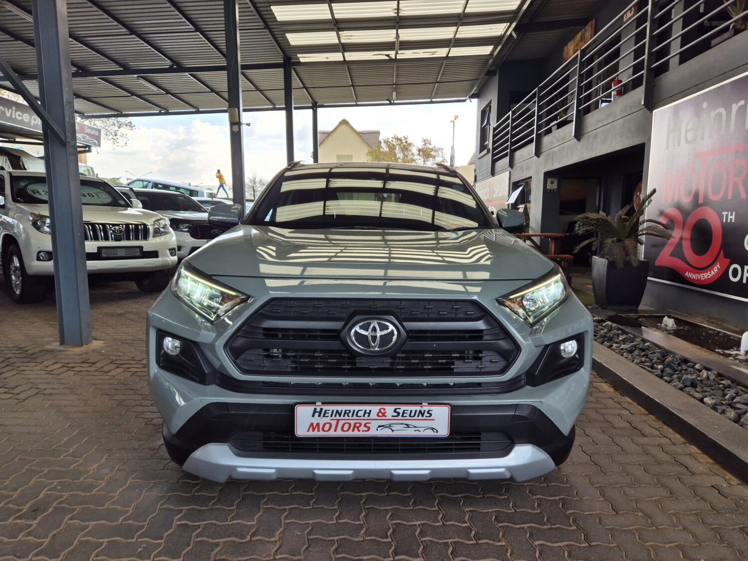 Toyota RAV4 2.0 AWD GX-R Auto