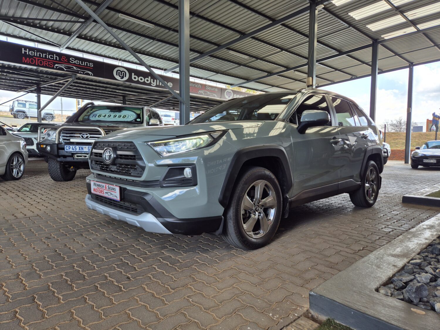 Toyota RAV4 2.0 AWD GX-R Auto
