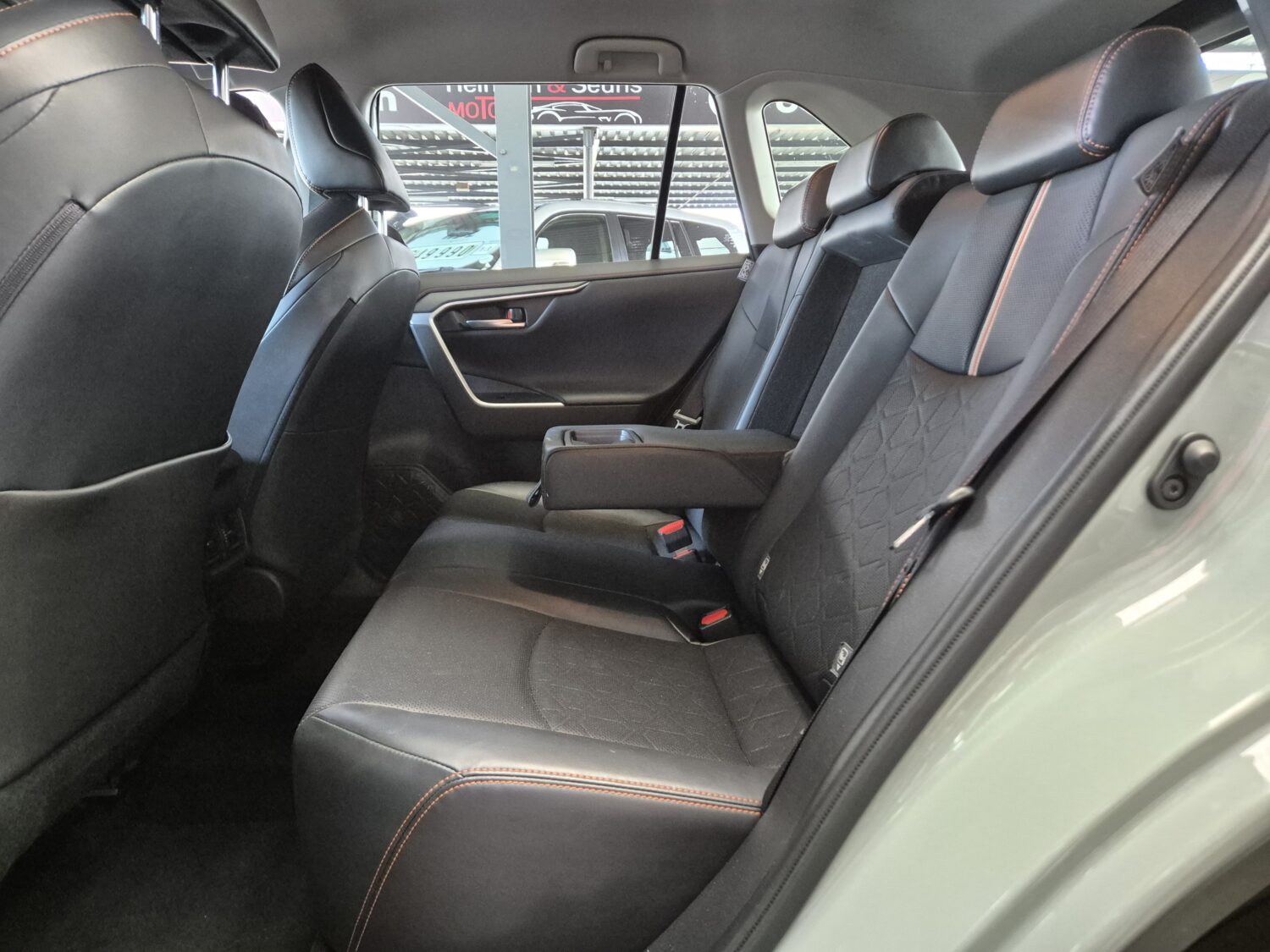 Toyota RAV4 2.0 AWD GX-R Auto