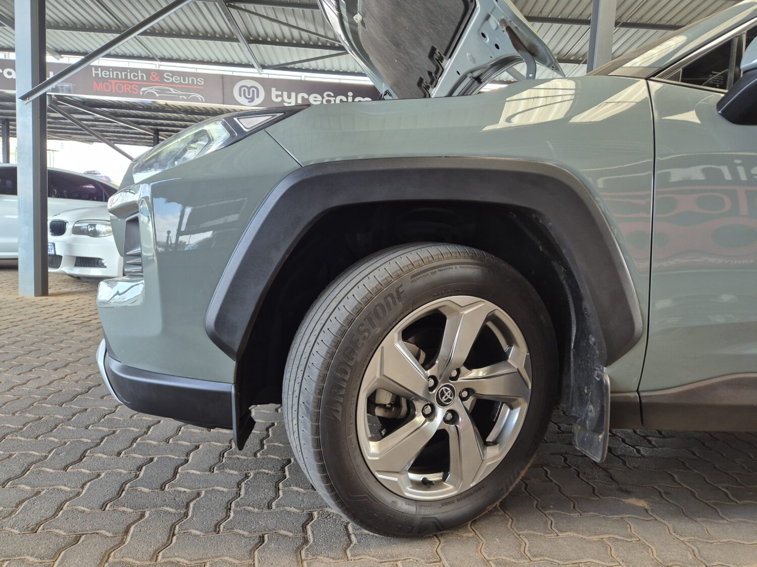 Toyota RAV4 2.0 AWD GX-R Auto