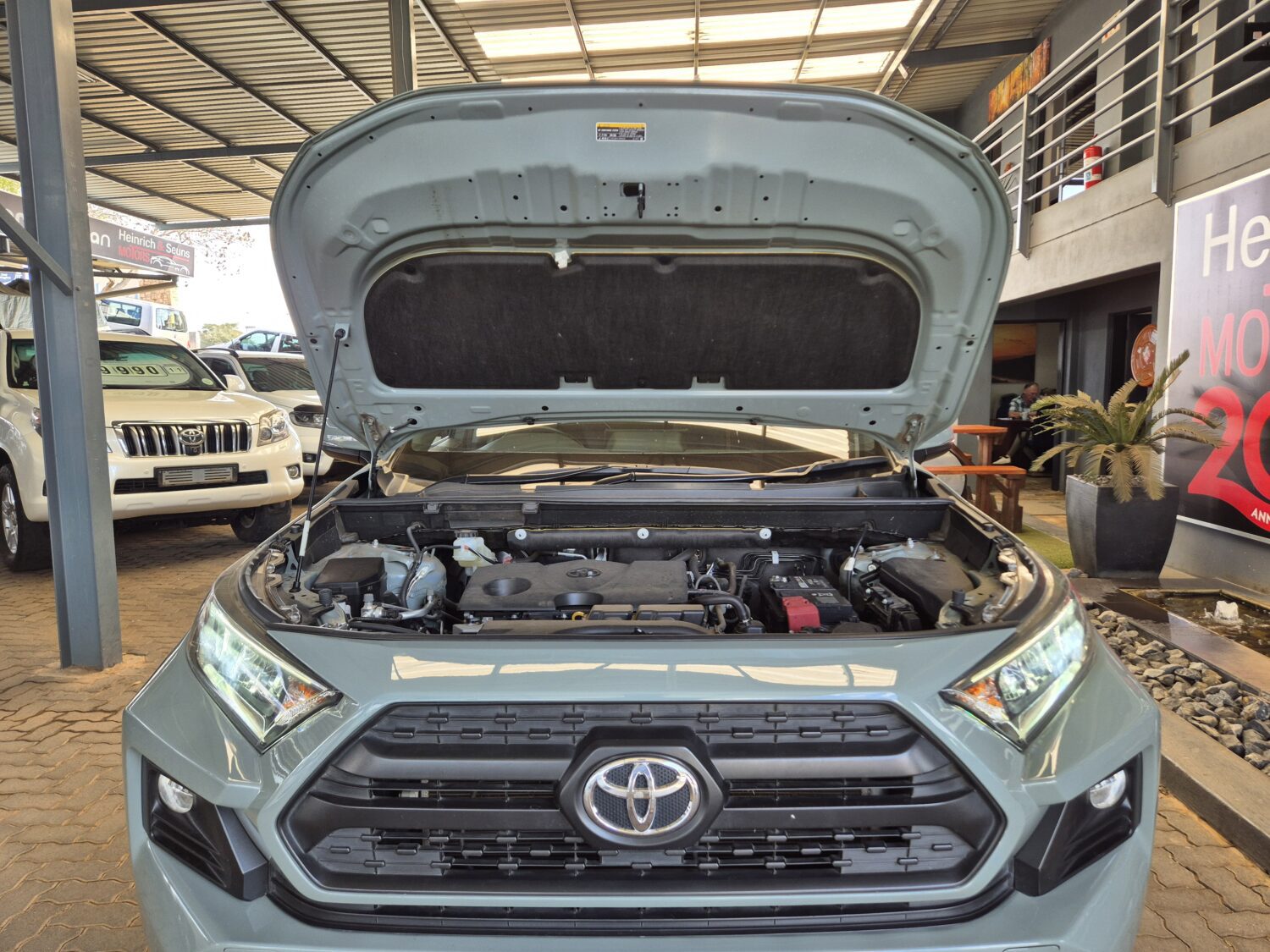 Toyota RAV4 2.0 AWD GX-R Auto