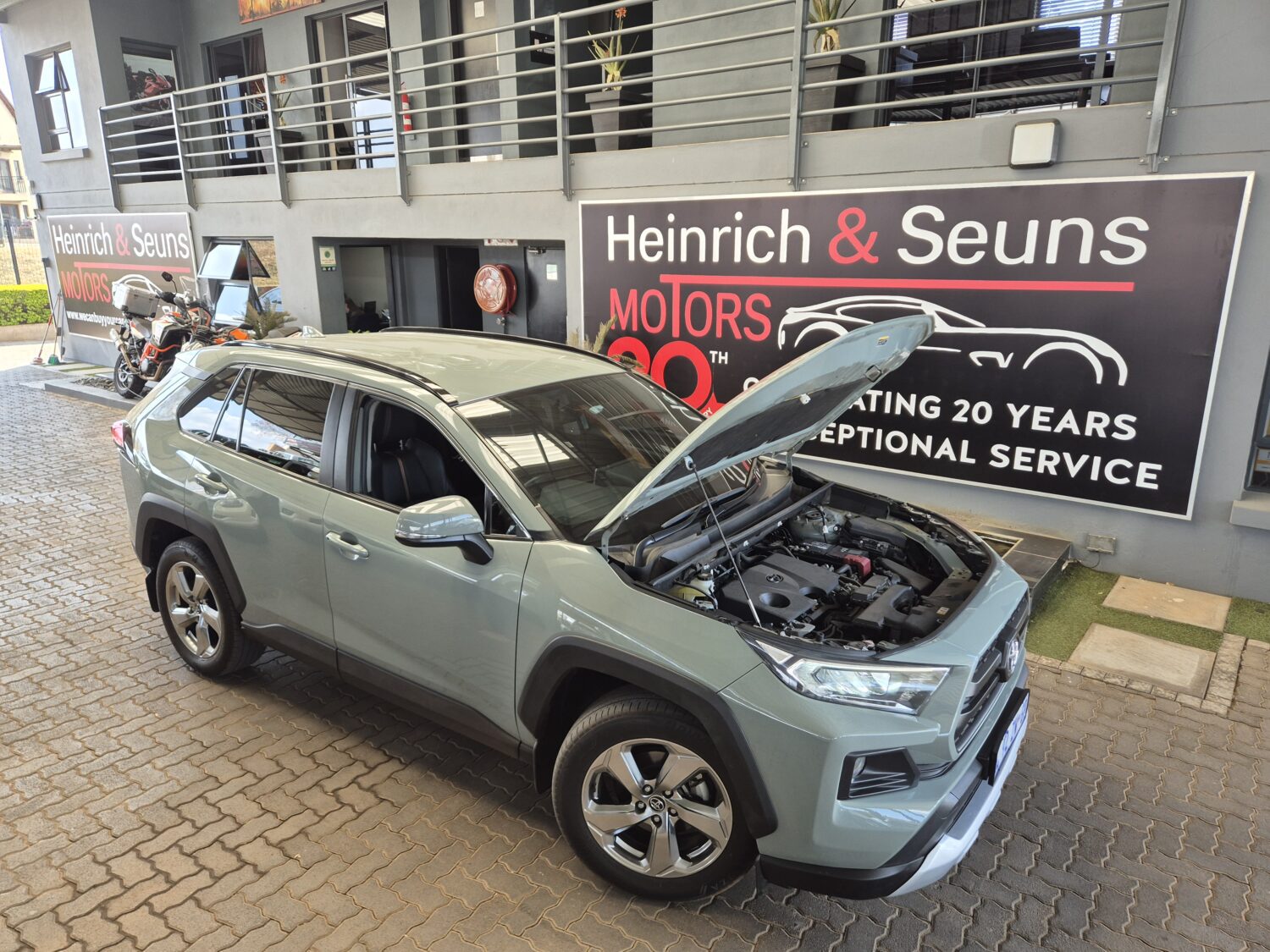 Toyota RAV4 2.0 AWD GX-R Auto