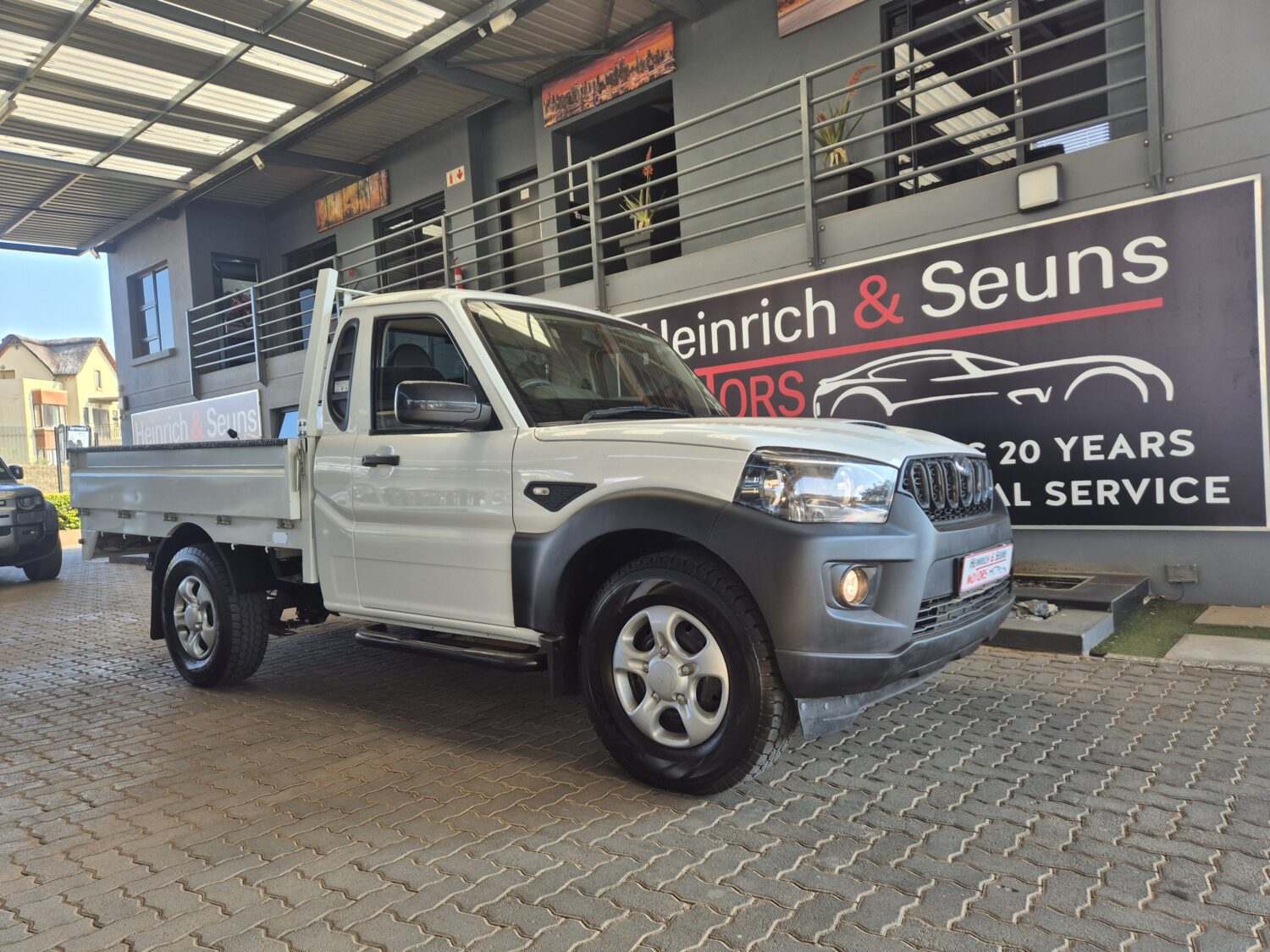 Mahindra Pik Up 2.2CRDe Single Cab Dropside S4 (aircon)