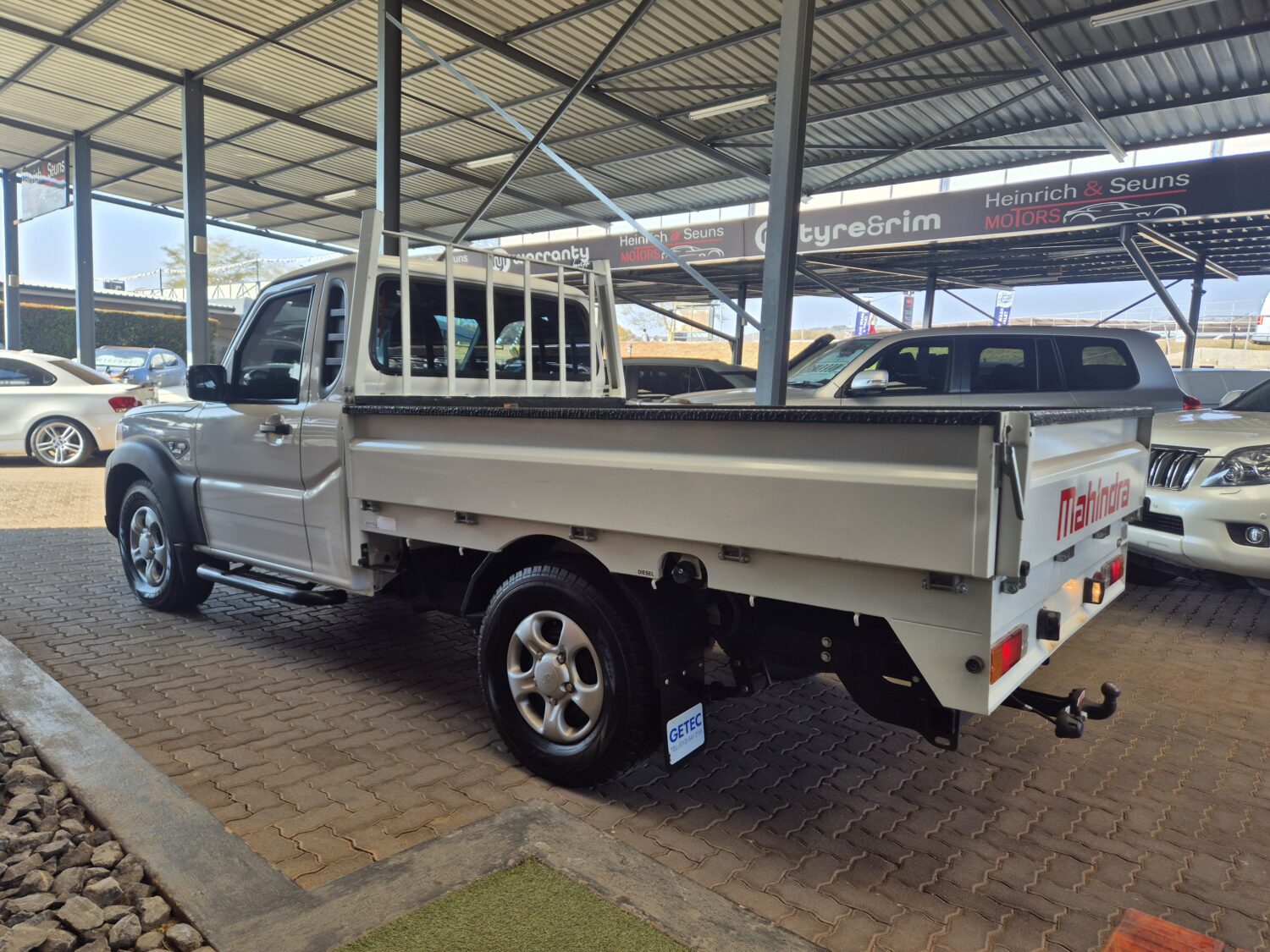 Mahindra Pik Up 2.2CRDe Single Cab Dropside S4 (aircon)