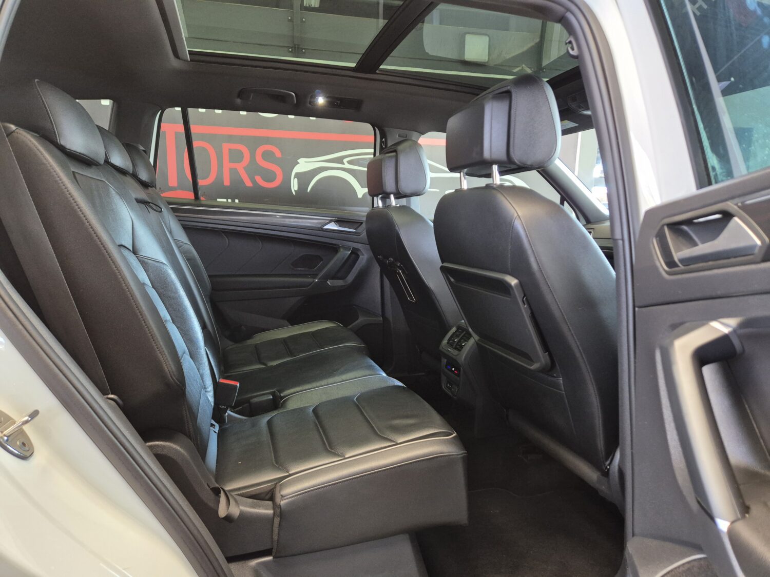 Volkswagen Tiguan Allspace 1.4TSI Comfortline R-Line