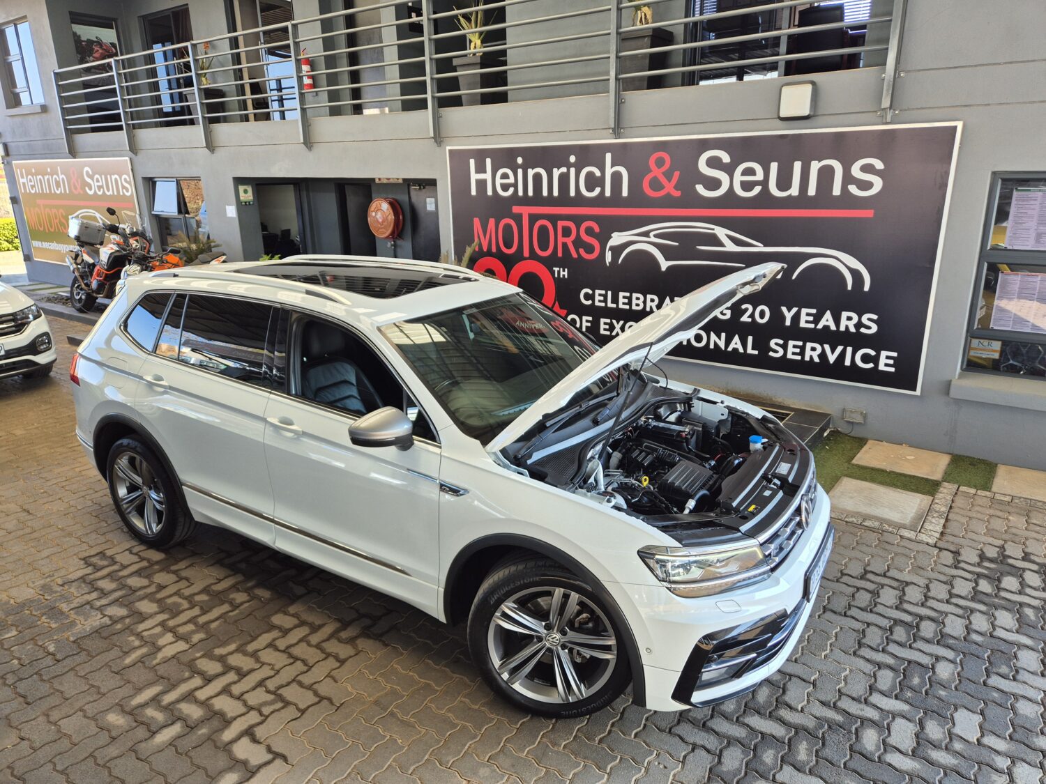 Volkswagen Tiguan Allspace 1.4TSI Comfortline R-Line