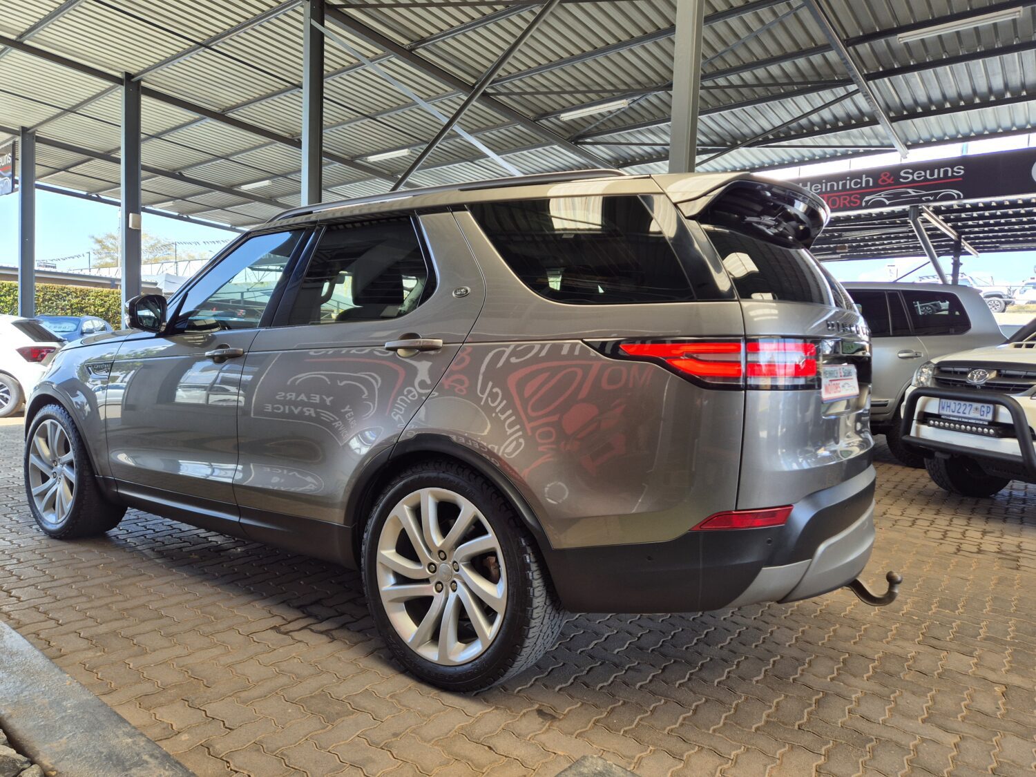 Land Rover Discovery First Edition Td6