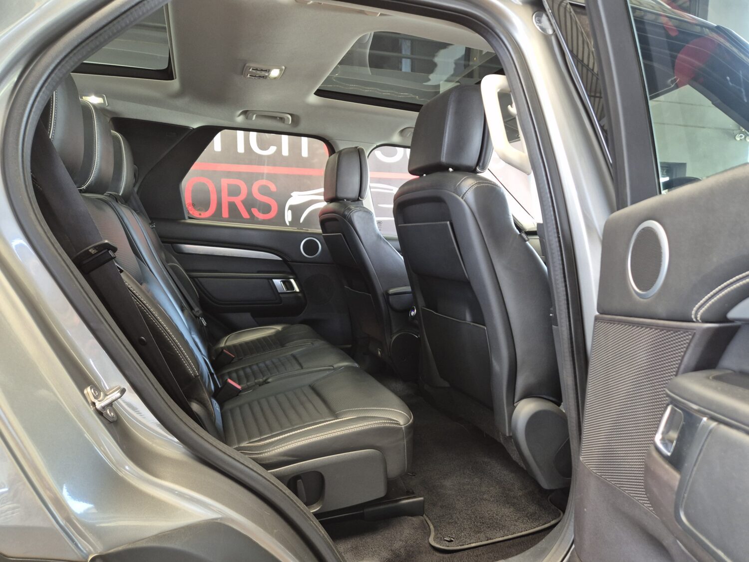 Land Rover Discovery First Edition Td6