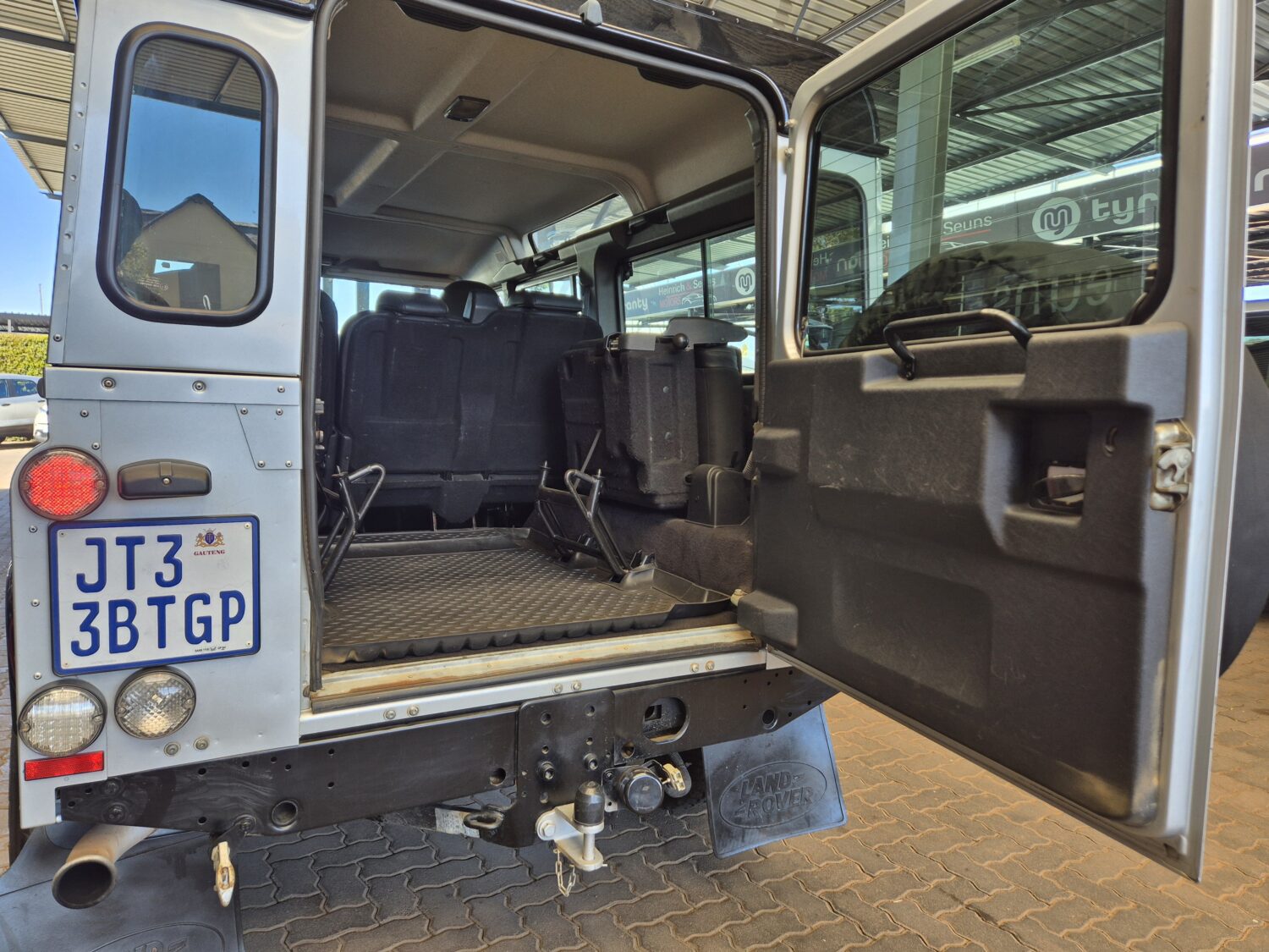 Land Rover Defender 110 TD Station Wagon S LTD Edition