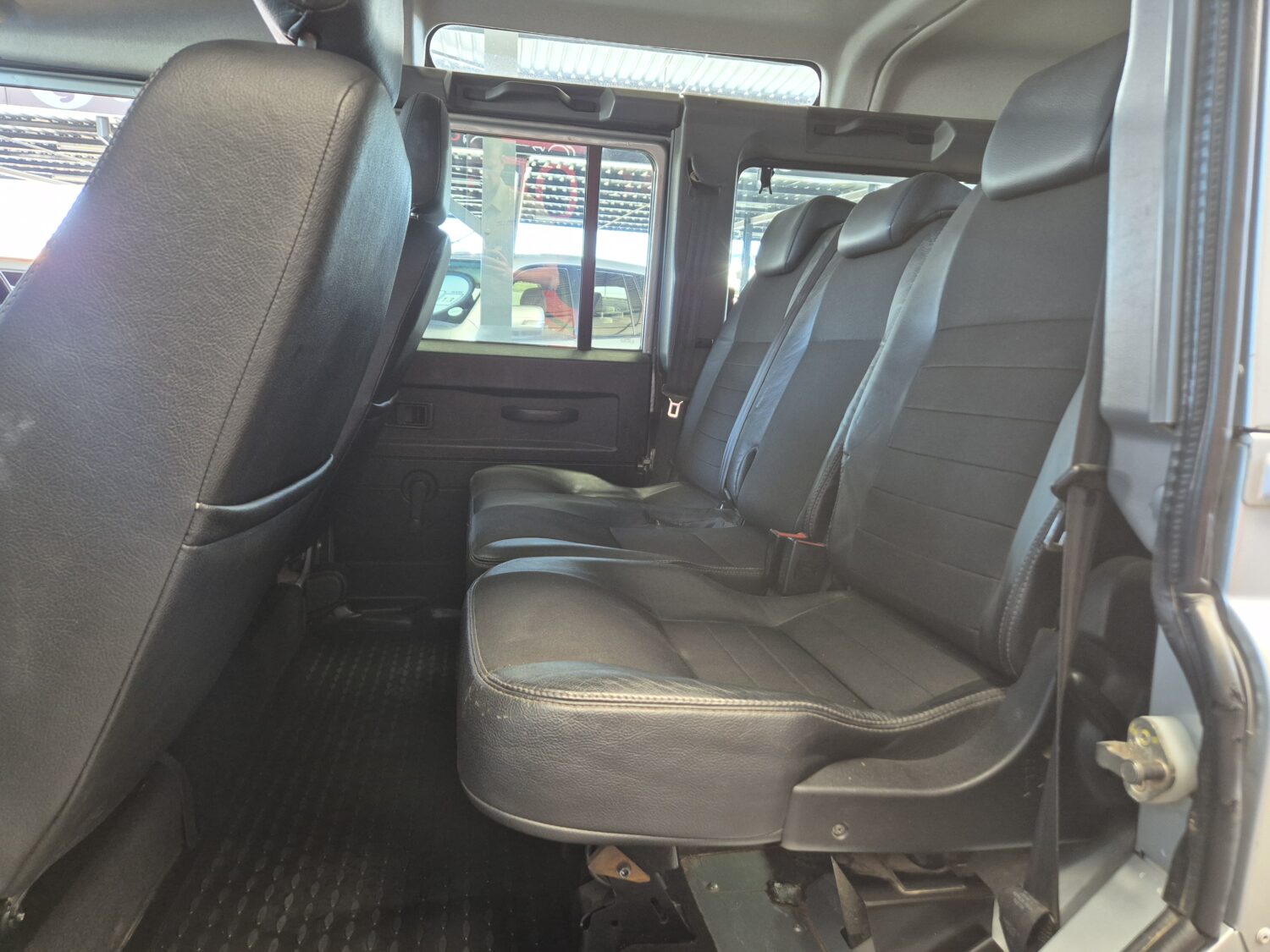 Land Rover Defender 110 TD Station Wagon S LTD Edition
