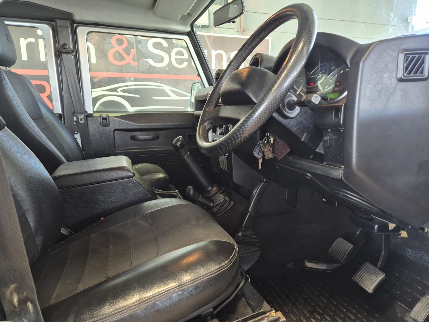 Land Rover Defender 110 TD Station Wagon S LTD Edition