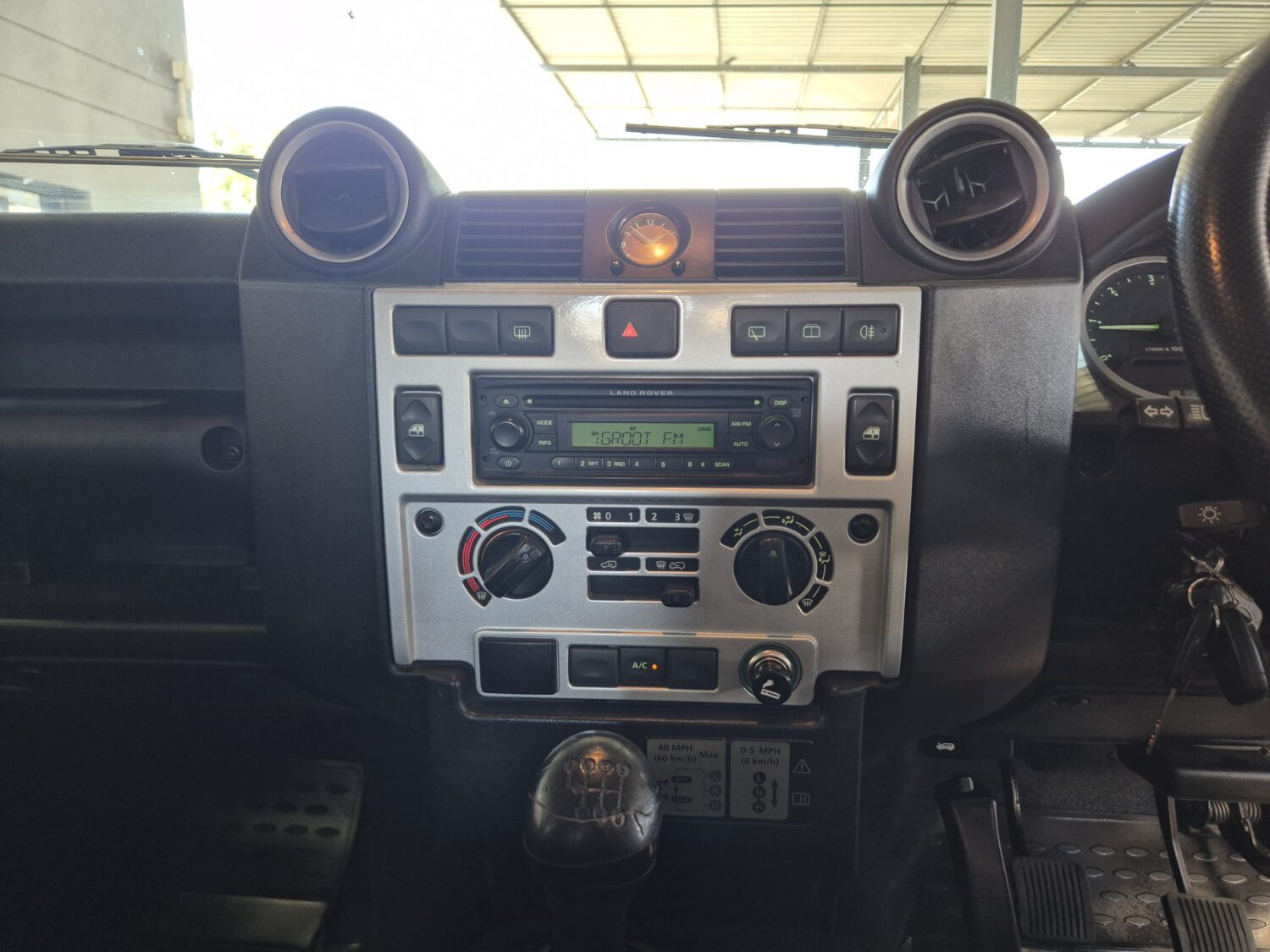 Land Rover Defender 110 TD Station Wagon S LTD Edition
