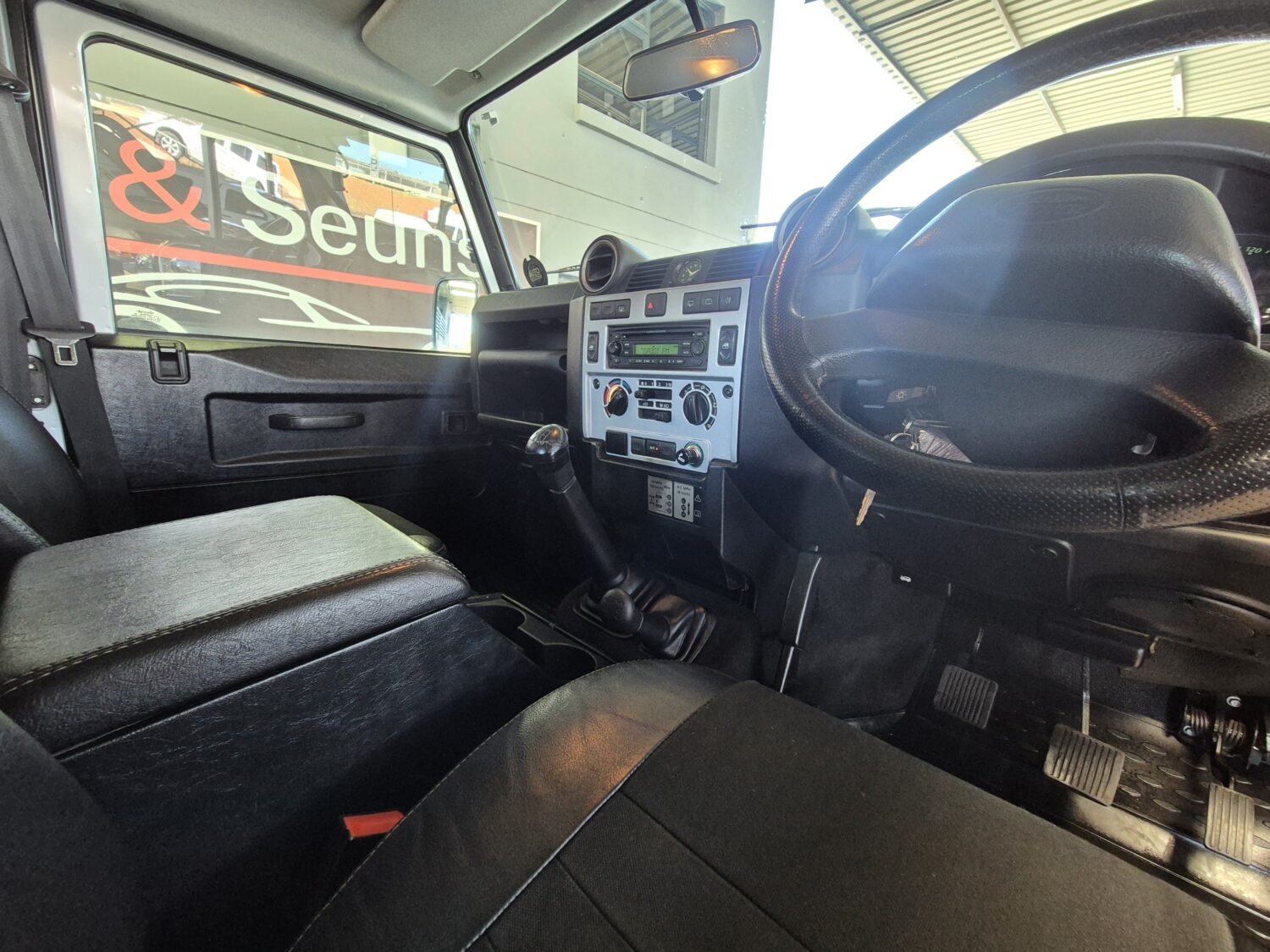 Land Rover Defender 110 TD Station Wagon S LTD Edition