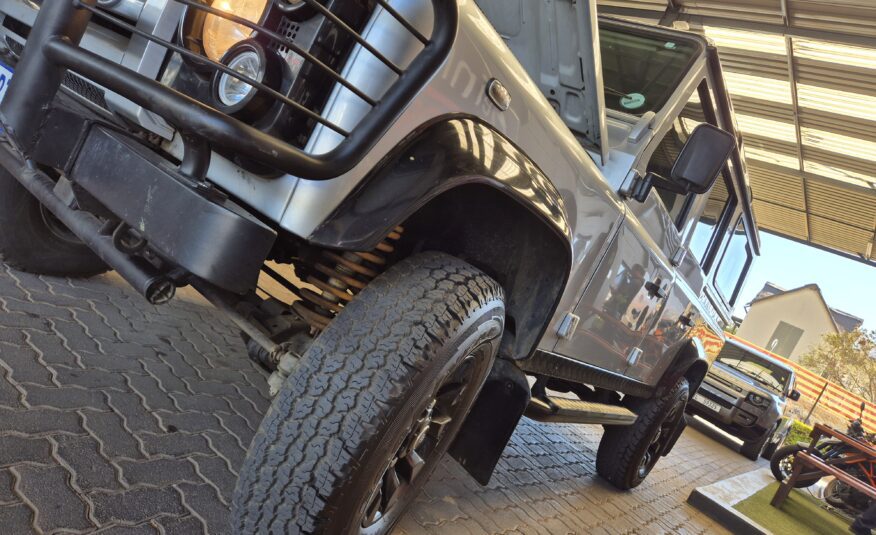 Land Rover Defender 110 TD Station Wagon S LTD Edition