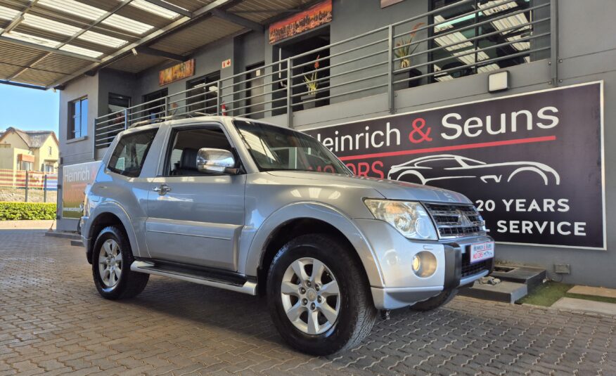 Mitsubishi Pajero 3-Door 3.8 GLS Auto