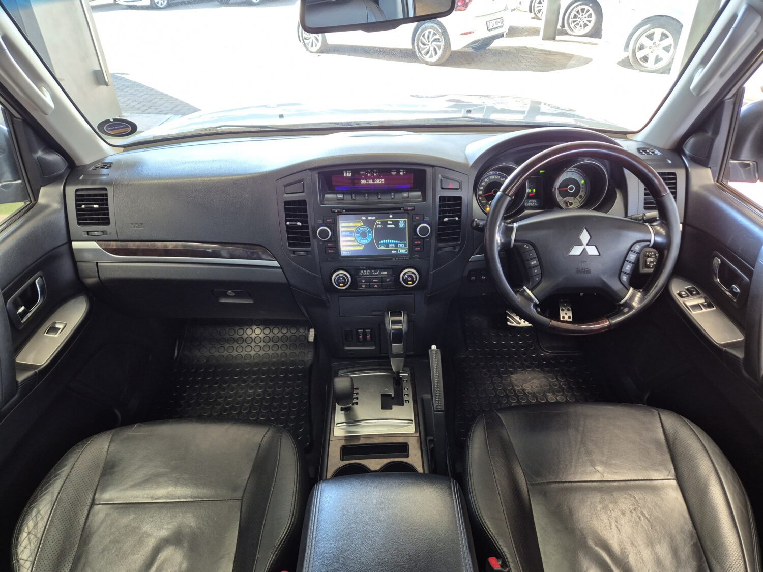 Mitsubishi Pajero 3-Door 3.8 GLS Auto