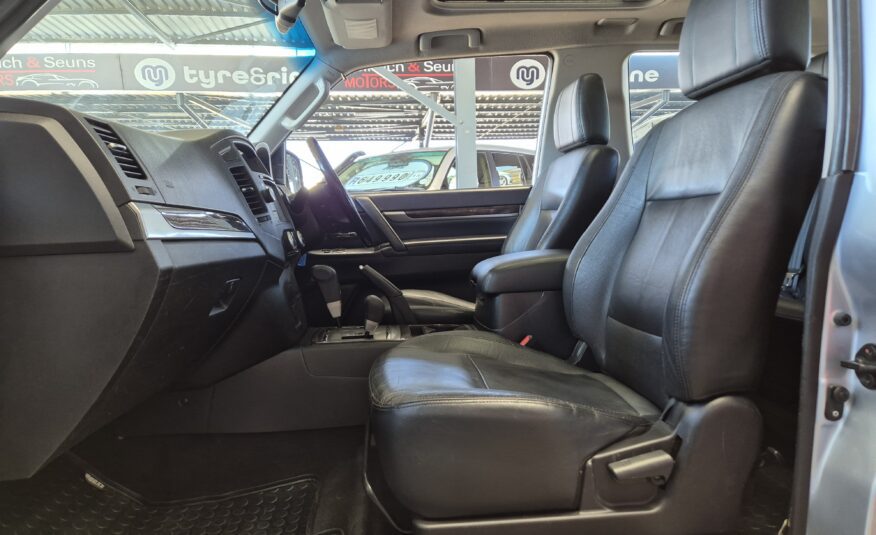 Mitsubishi Pajero 3-Door 3.8 GLS Auto