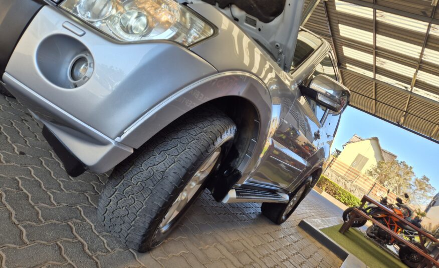 Mitsubishi Pajero 3-Door 3.8 GLS Auto