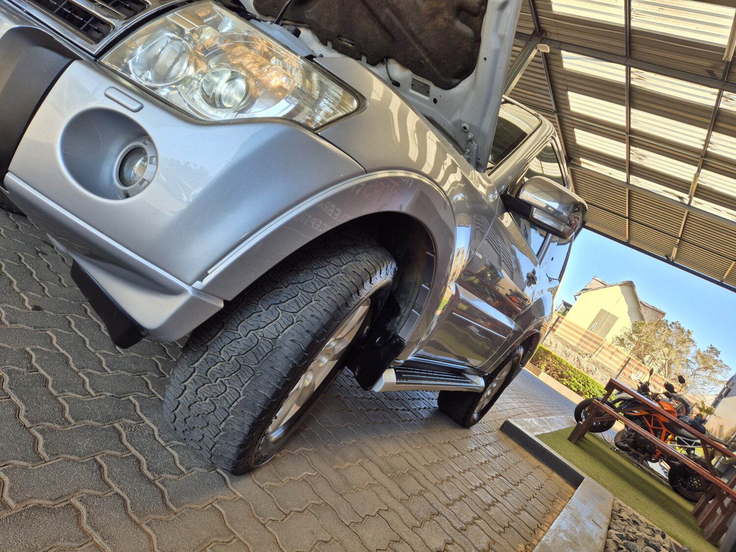 Mitsubishi Pajero 3-Door 3.8 GLS Auto