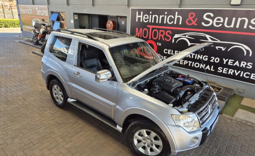 Mitsubishi Pajero 3-Door 3.8 GLS Auto