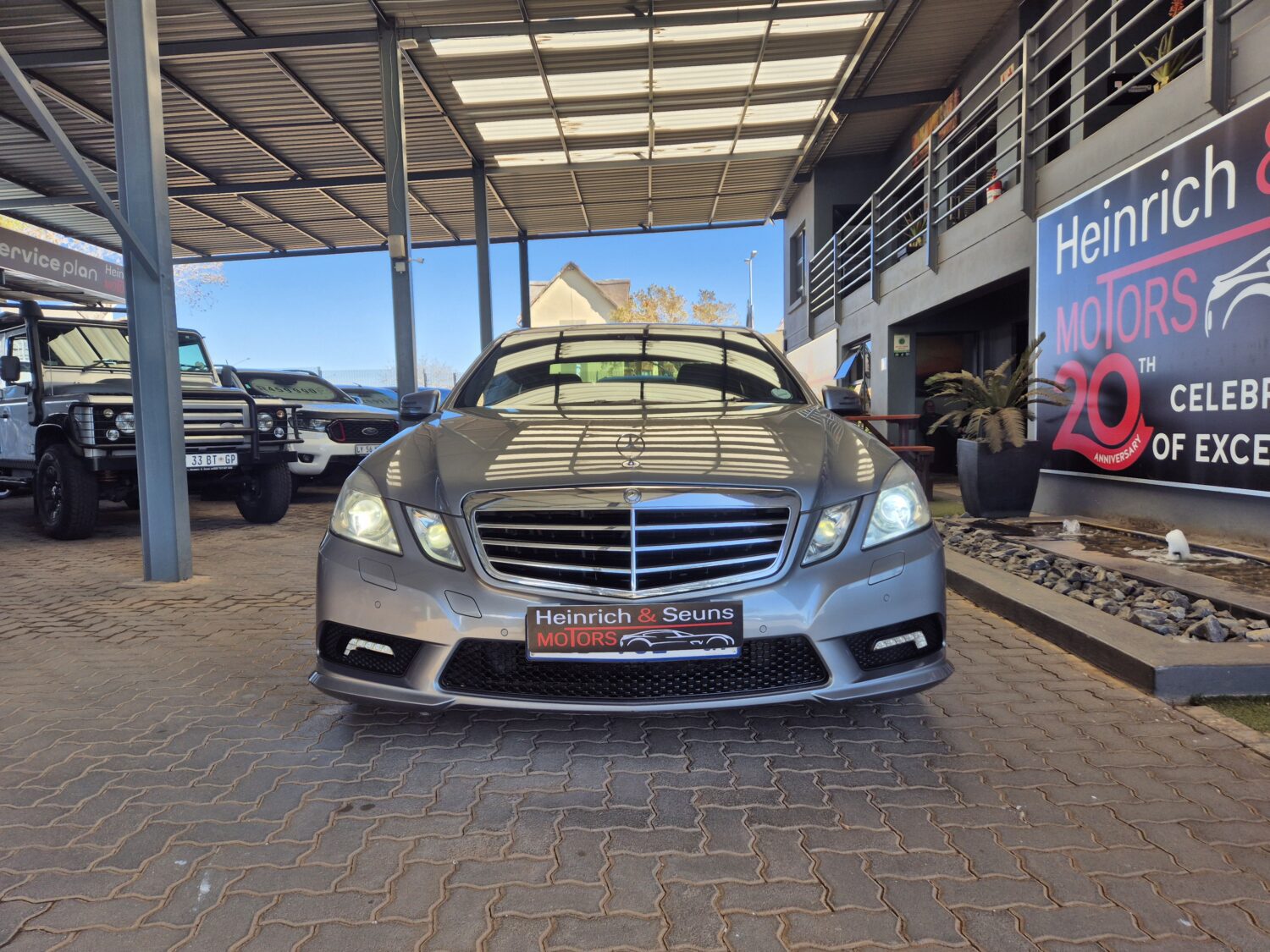 Mercedes-Benz E-Class E200CGI Avantgarde