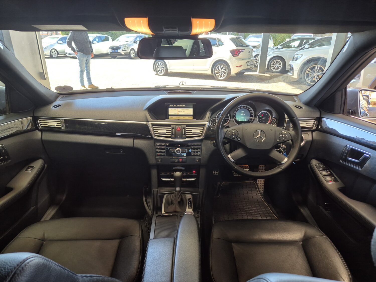 Mercedes-Benz E-Class E200CGI Avantgarde