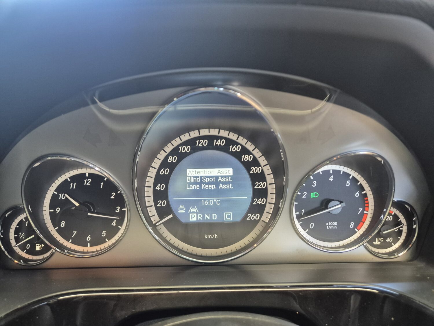 Mercedes-Benz E-Class E200CGI Avantgarde