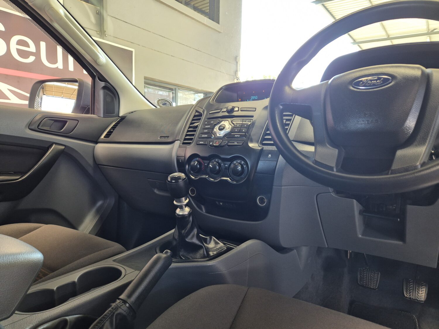 Ford Ranger 2.2TDCi SuperCab Hi-Rider XL