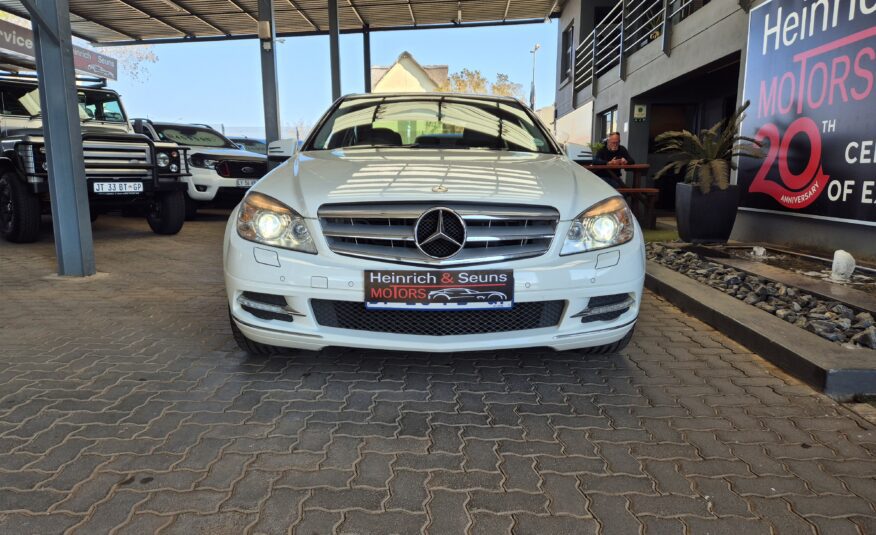 Mercedes-Benz C-Class C200CGI Avantgarde Auto