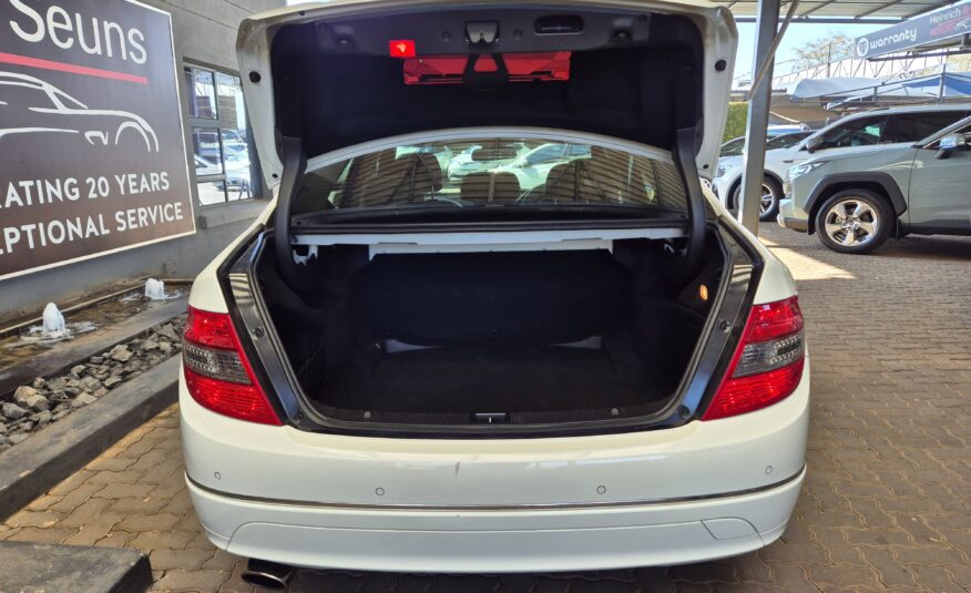 Mercedes-Benz C-Class C200CGI Avantgarde Auto