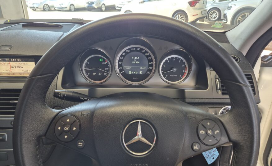 Mercedes-Benz C-Class C200CGI Avantgarde Auto