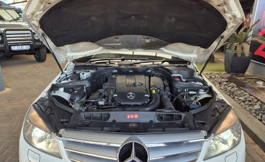 Mercedes-Benz C-Class C200CGI Avantgarde Auto