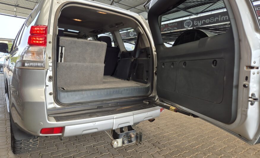 Toyota Land Cruiser Prado 4.0 VX Auto
