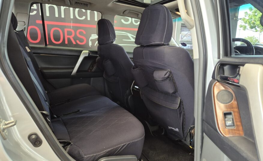Toyota Land Cruiser Prado 4.0 VX Auto
