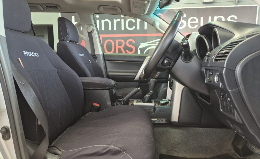Toyota Land Cruiser Prado 4.0 VX Auto