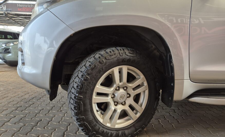 Toyota Land Cruiser Prado 4.0 VX Auto