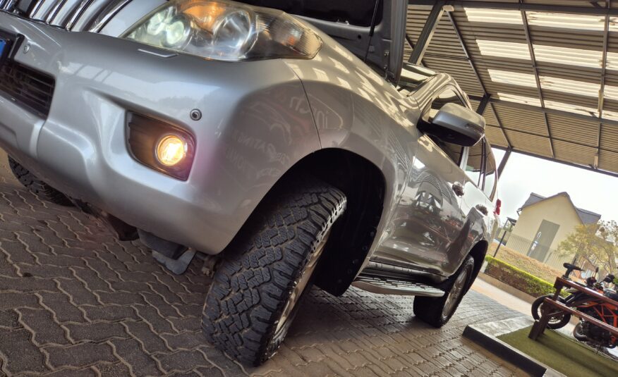 Toyota Land Cruiser Prado 4.0 VX Auto