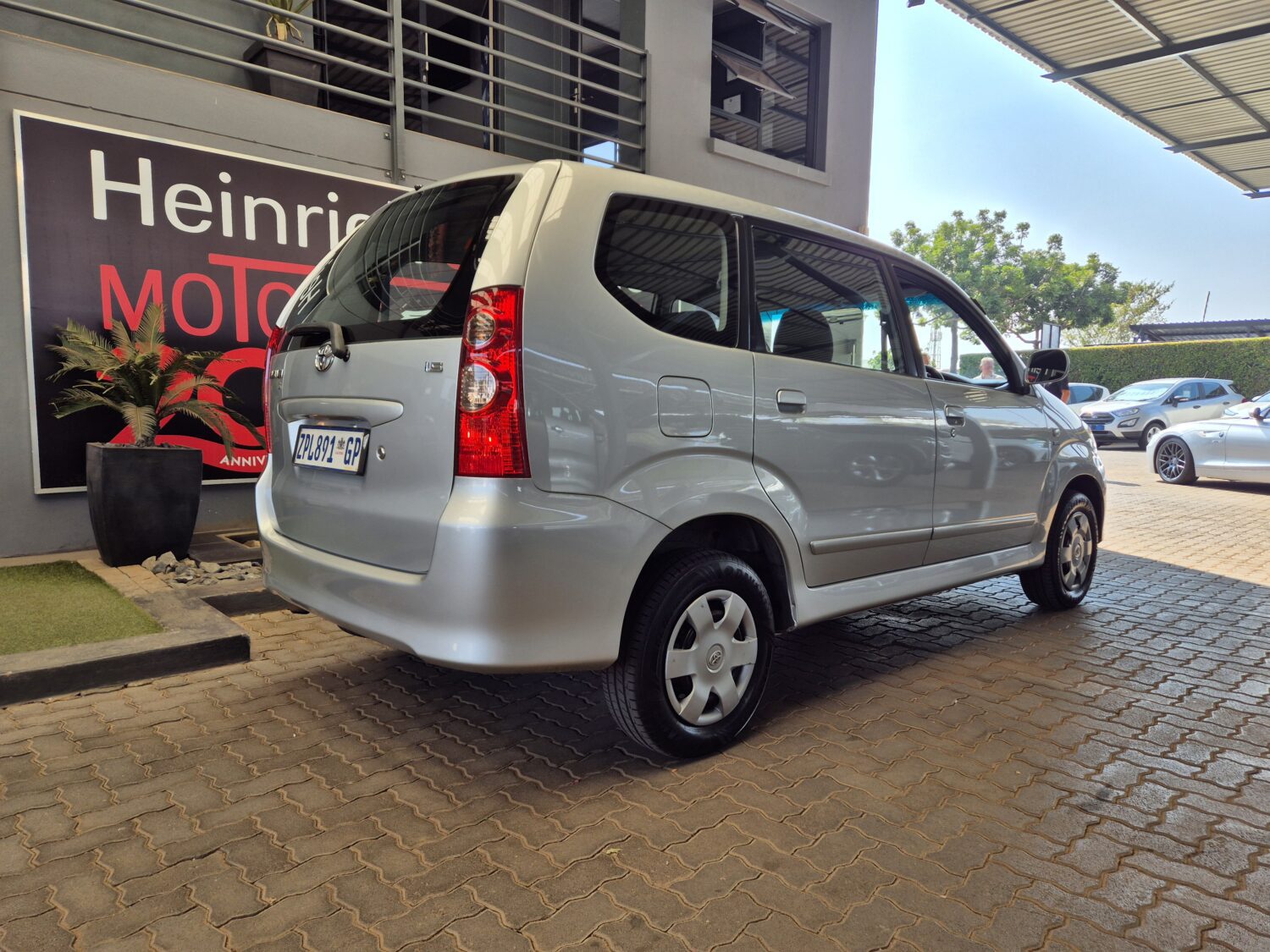 Toyota Avanza 1.5 SX