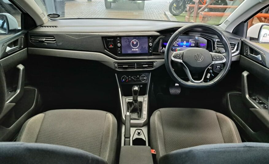 Volkswagen Polo Hatch 1.0TSI Life Auto