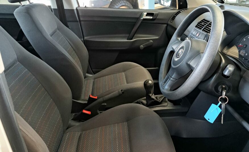 Volkswagen Polo Vivo HATCH 1.4 CONCEPTLINE