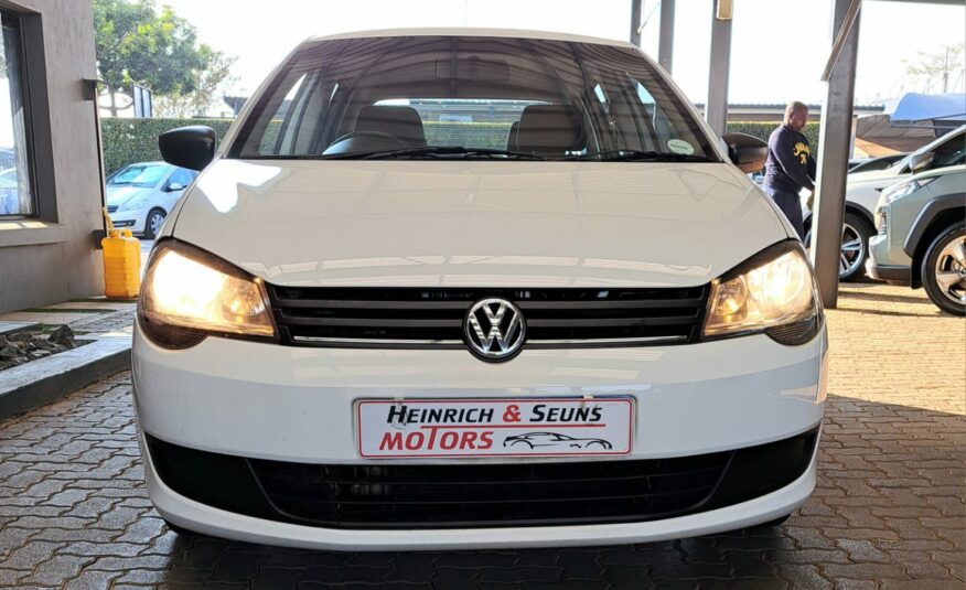 Volkswagen Polo Vivo HATCH 1.4 CONCEPTLINE